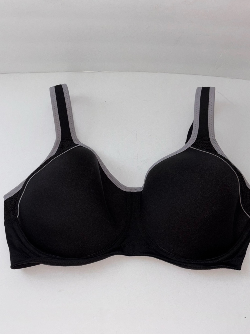 Wacoal Lindsey Sport Contour Black Bra size 36DDD 853302 Underwire